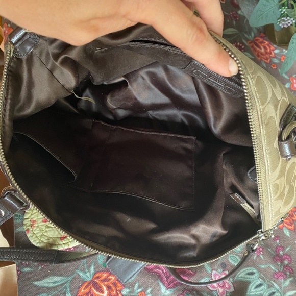 Authentic Coach purse - Picture 4 of 4